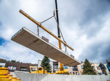 stropný panel - žeriav a váhadlo